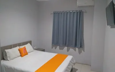 Nusalink Near Universitas Pakuan Hoteles en Tegallega