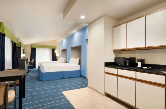 Days Inn by Wyndham Tamworth Hotels in Freedom