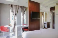 Empress Hotel Makassar City Center by Life Hotels in Ujung Pandang