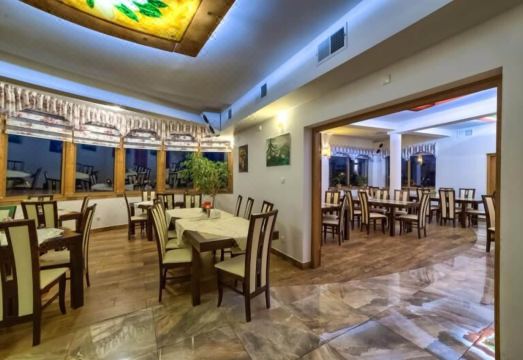 4. 몬테네로 리조트..