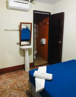 Hostal Brisas y Olas