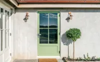 Mudbrick Cottages Hotels in Уаихеке