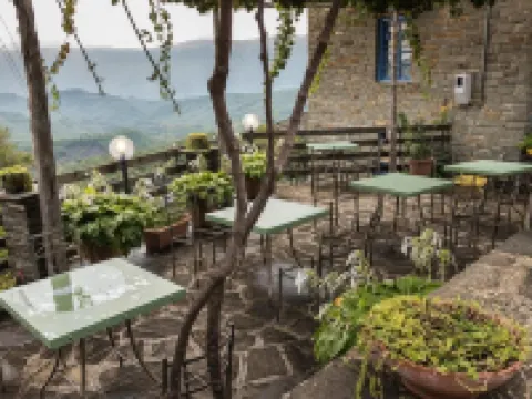 Petroto Hotels in Timfi