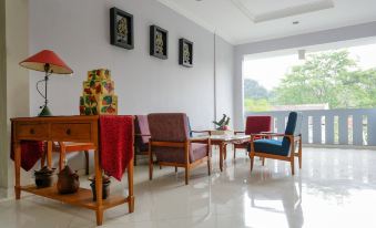 Palagan Joglo Boutique Guest House - Housity