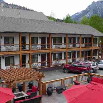 Matterhorn Inn Ouray Hotel Exterior