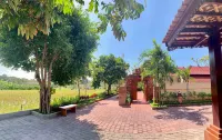 Kartika Dahayu Private Pool Villas Отели в г. 