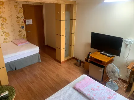 Boryeong Plaza Отели рядом со станцией Станция Нампо