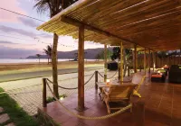 Puri Rinjani Bungalows & Hostel Hotel di Lombok