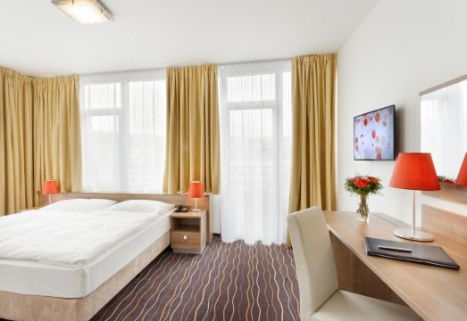 1. 악센트 호텔..