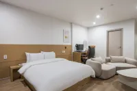 Iksan Starry Night Hotel di Iksan-Si