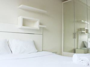 Modest 1Br Apartment at Parahyangan Residence