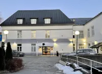 Henriks Hotell Hotels near PP Center