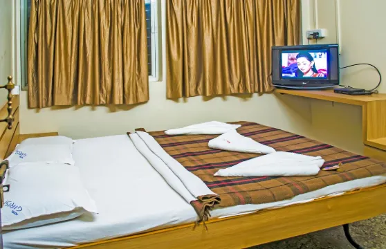 戈爾哈布吉里什酒店