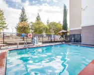 Comfort Suites Clovis - Fresno - piscina
