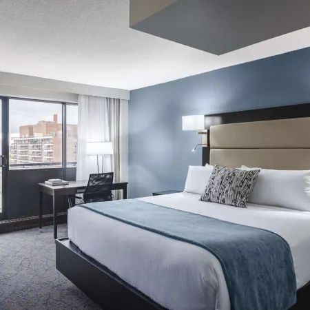 Ottawa Embassy Hotel & Suites