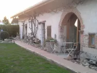 Chambre d'hôtes du Palais Hotels in Chazey-sur-Ain