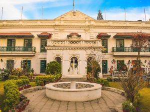 Yellow Durbar Apartment and Lounge