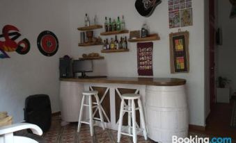 La Puerta Roja Guest House - Housity