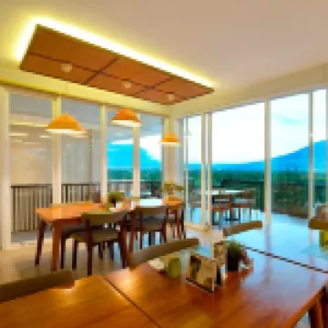 The Balcone Suites & Resort