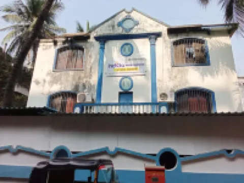 Indigo 66 - Boys Hostel Near Seepz Midc Andheri فنادق في 