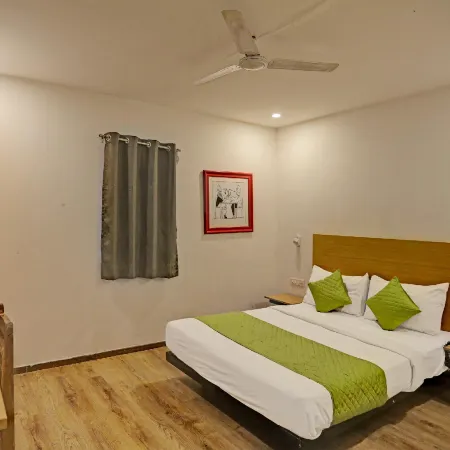 Hotel Admire Inn Ghaziabad by Aspl