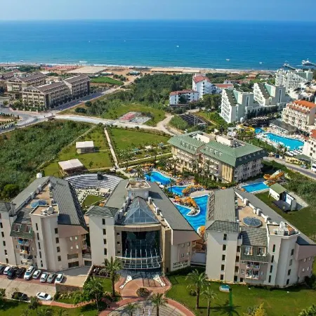 Novum Garden Side Hotel
