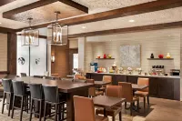 Ramada by Wyndham Cornwall - พร้อมอาหารเช้า