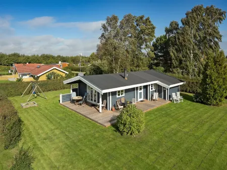 "Rosabella" - 600m from the Sea Отели в г. Sydals