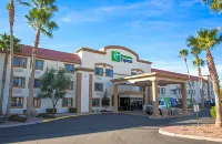 Holiday Inn Express Tucson-Airport