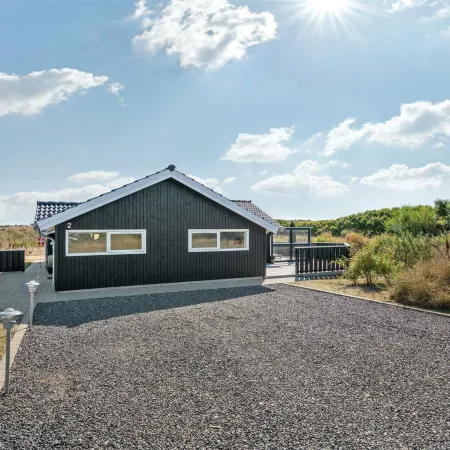 "Aria" - 1.2km from the Sea