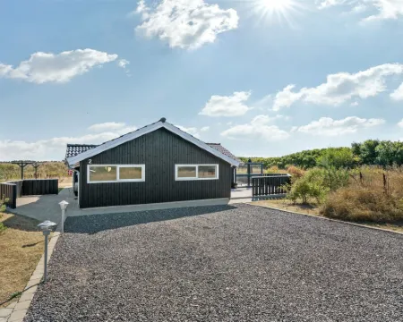 "Aria" - 1.2km from the Sea Hotels in Hirtshals