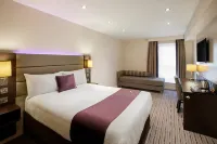 Premier Inn Kilmarnock - parking
