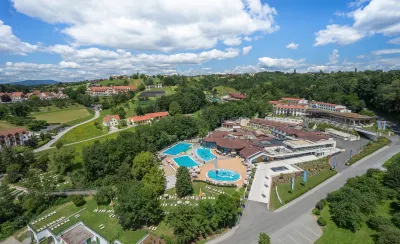 Quellenhotel Heiltherme Bad Waltersdorf - 2-Thermenresort