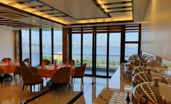 Golden Palm HaLong Hotel