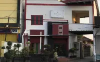 Hotel Adis Syariah Hotel dekat Pantai Eretan