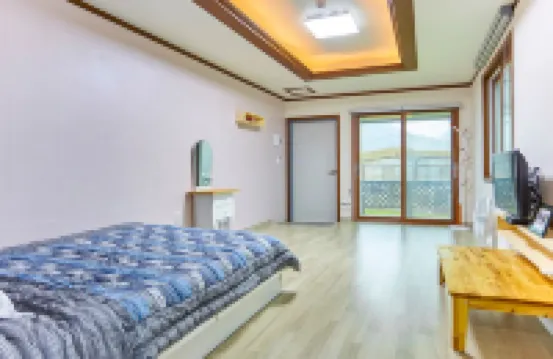 Namhae Uyeongwa Inyeon Pension Uyeon