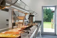 Ramada by Wyndham Milton Keynes - Bữa sáng