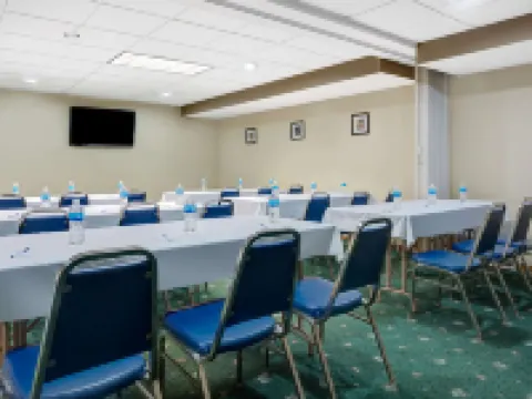 Travelodge by Wyndham Iowa City Hotels in Johnson County