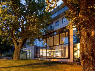 The Sebel Launceston Hotels near Quercus Park