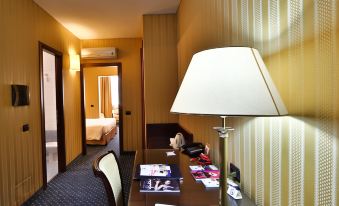 Best Western Hotel Cavalieri Della Corona