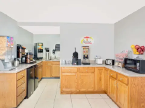 Super 8 by Wyndham Athens アセンズのホテル