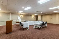 Quality Inn & Suites - parkir