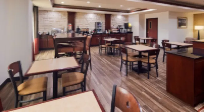 Best Western Granbury Inn  Suites