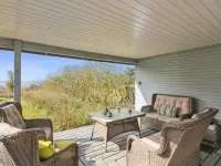 "Bondi" - 150m from the Sea