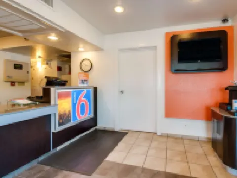 モーテル 6 レネックサ カンザス - カンザス シティ サウスウェスト レネックサのホテル