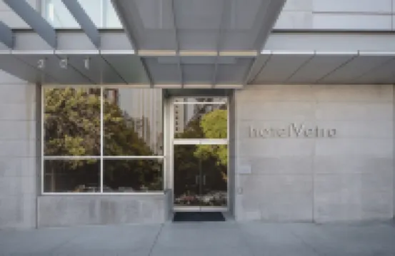 HotelVetro Iowa City, Tapestry Collection by Hilton