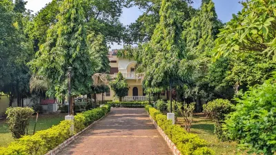 Headquarter Khajuraho (Yogi Ashram) Hotels near Khajuraho Airport