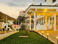 Zeke Hotels Hotels in Hennur