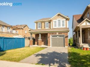 Globalstay Modern 3 Bedroom House in Brampton