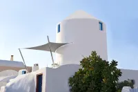 Alexander's Suites